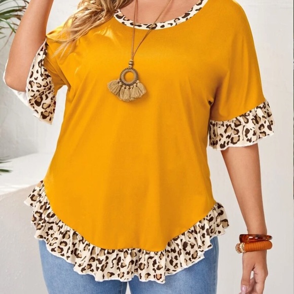 EMERY ROSE Plus Contrast Panel Ruffle Hem Tee - Picture 2 of 7